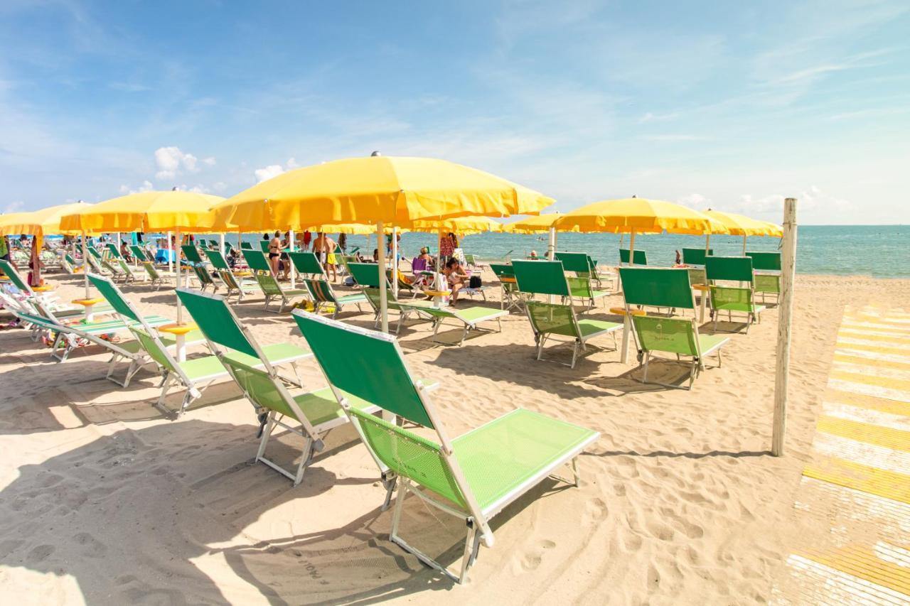 Meridiana Family & Nature Hotel Marina Romea Bagian luar foto