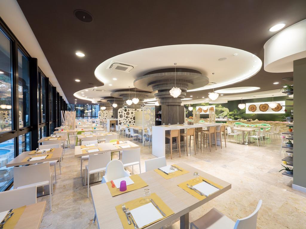 Meridiana Family & Nature Hotel Marina Romea Bagian luar foto